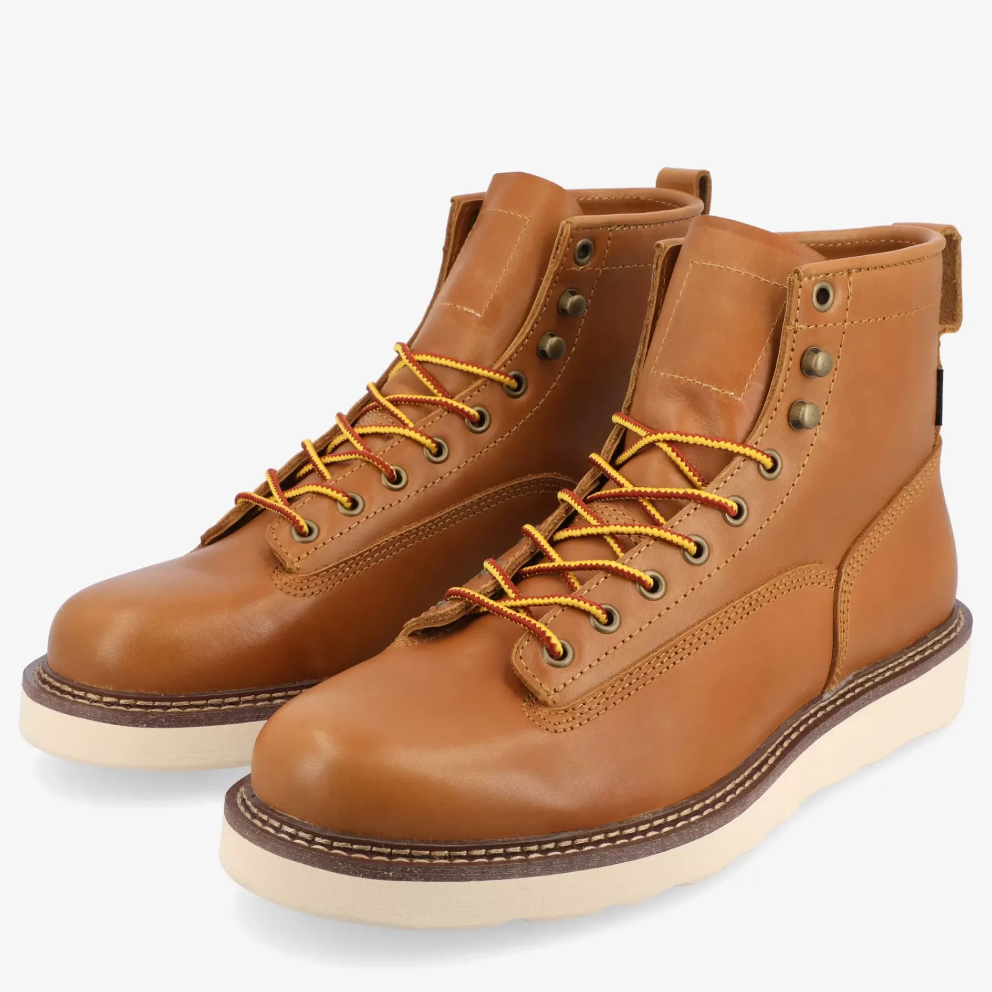 New TAFT Model 001 Boot In Honey