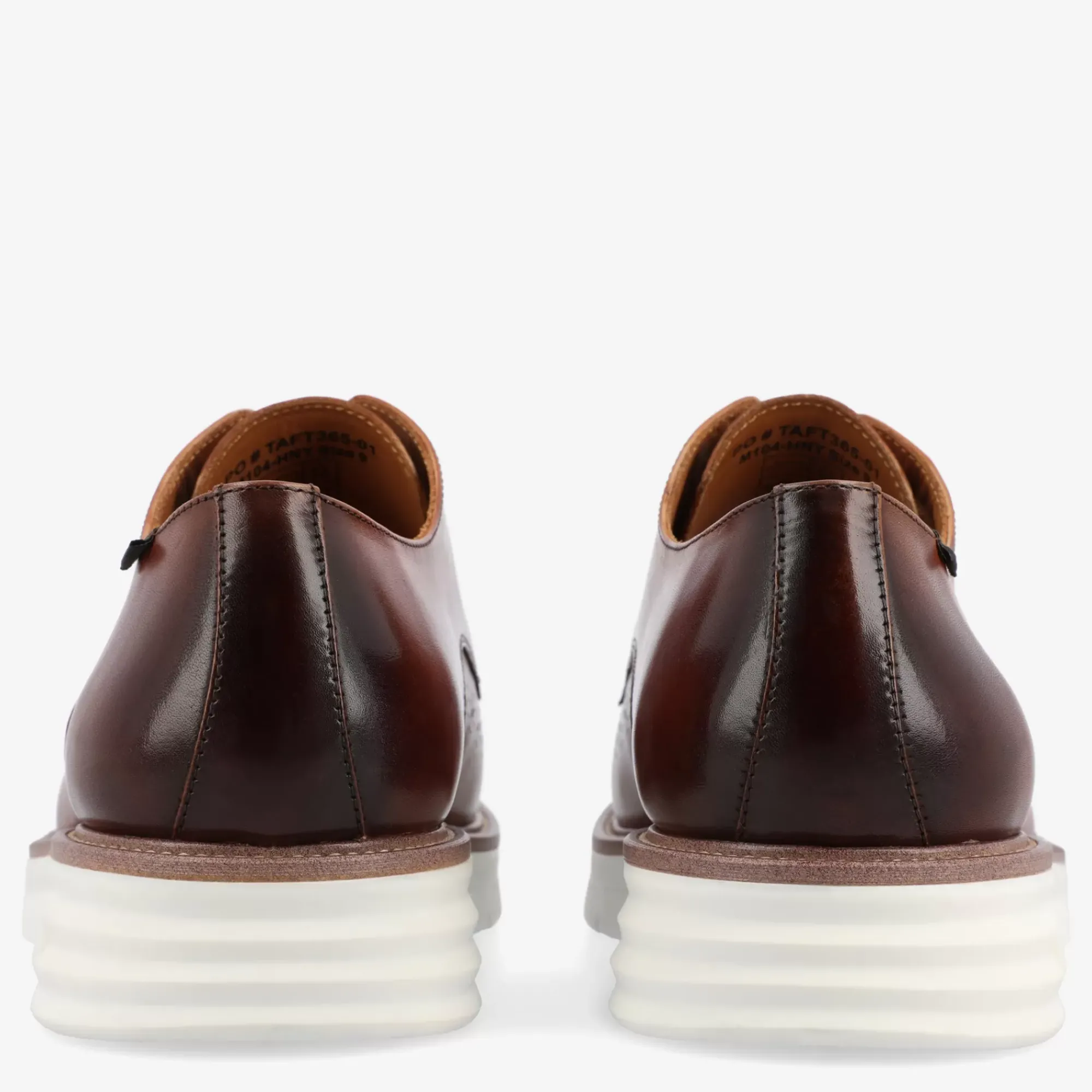 TAFT Model 104 Shoe In Honey